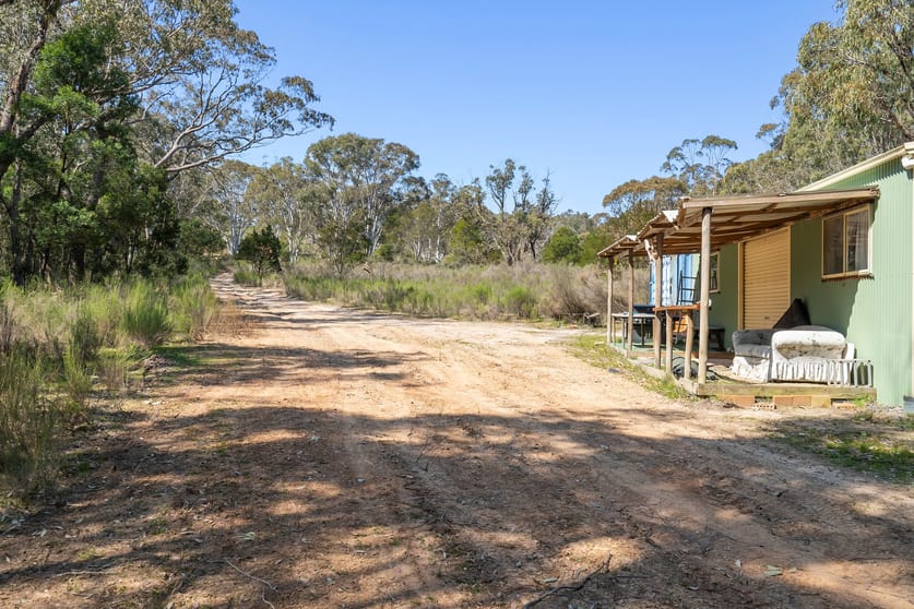 Click to view all images 631 Mullins Creek Road Gurrundah NSW 2581 - Image 2