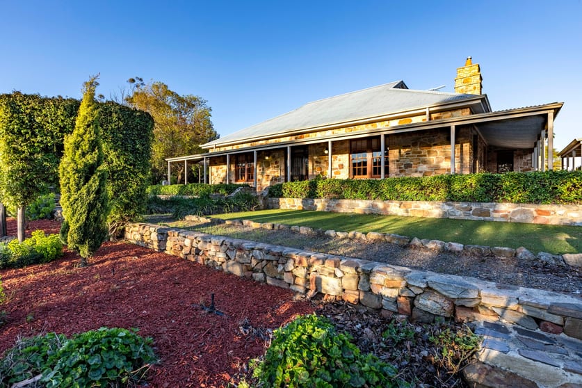 Click to view all images 175 Sugar Loaf Hill Road Mount Mckenzie SA 5353 - Image 3