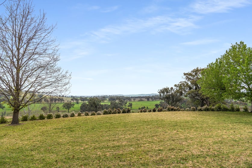 Click to view all images 942 Belgravia Road Orange NSW 2800 - Image 3