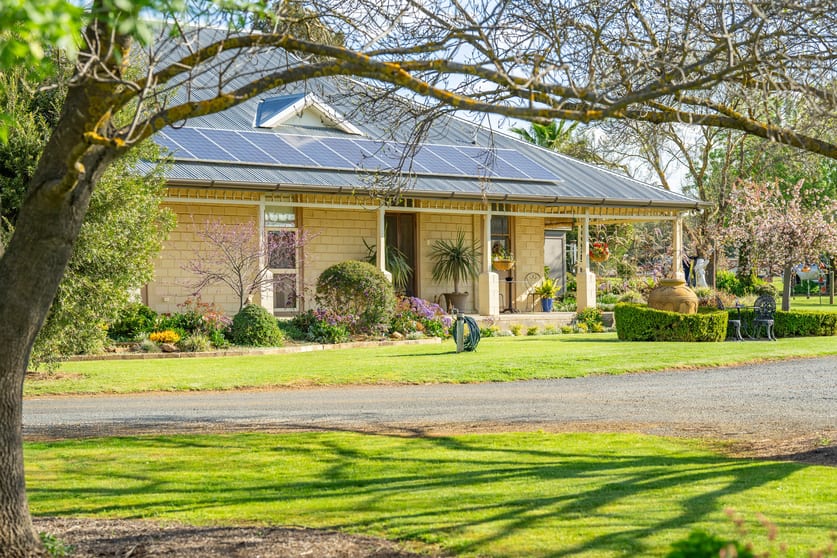 Click to view all images 86 Oil Tree Lagoon Road Balldale NSW 2646 - Image 3