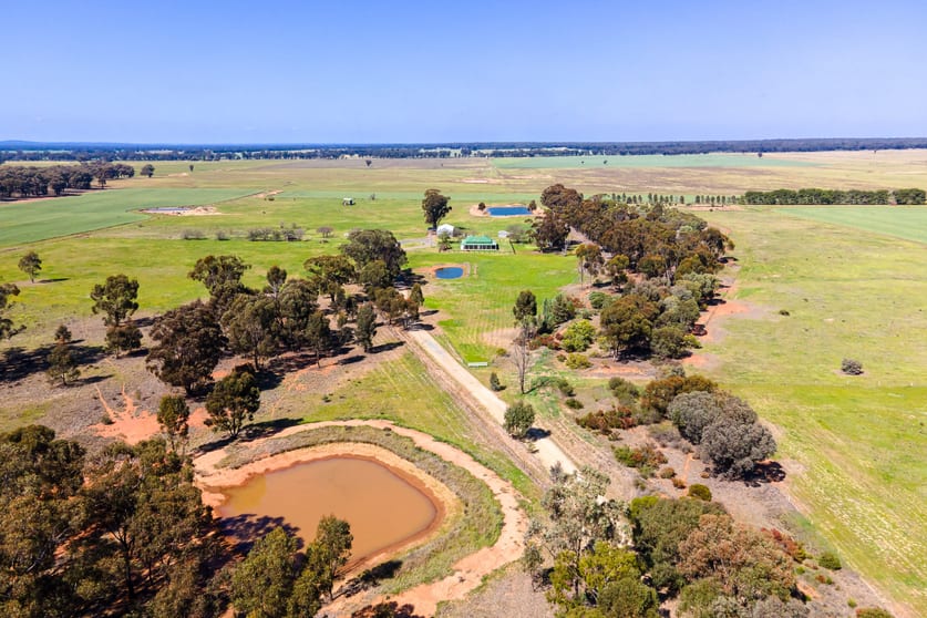 Click to view all images 'The Cedars' Schmidts Road Temora NSW 2666 - Image 2