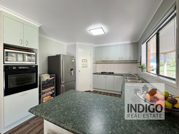 Click to view all images 649 Beechworth-Chiltern Road Beechworth VIC 3747 - Image 3