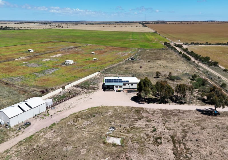 Click to view all images 77 Copper Lane Kadina SA 5554 - Image 1