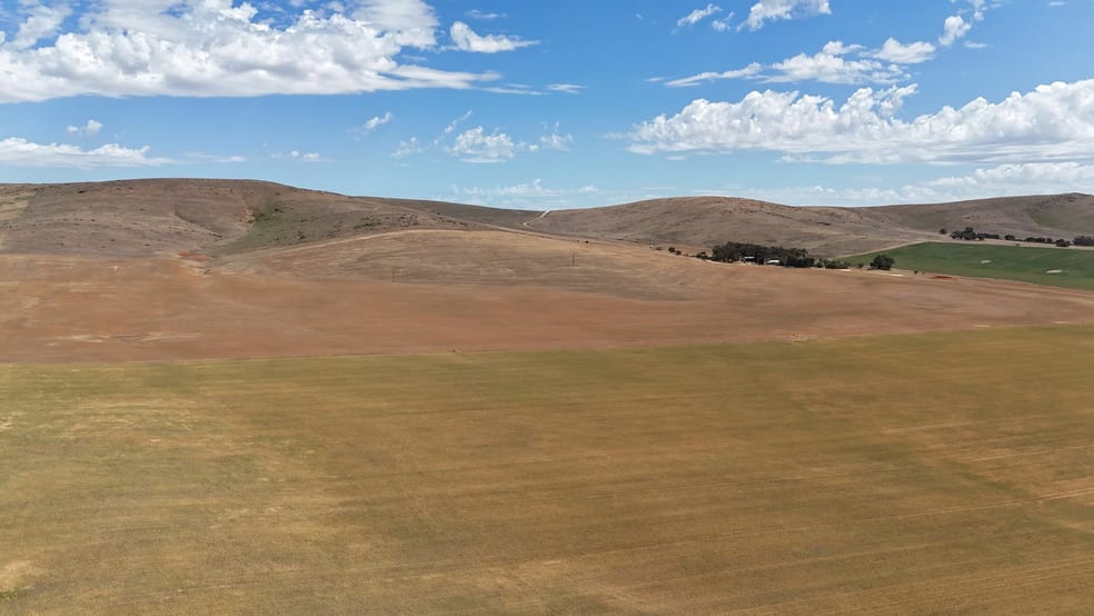 Click to view all images 624 Case Rd Bundaleer North SA 5491 - Image 3
