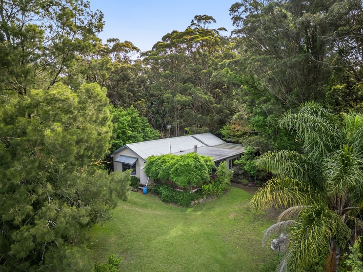 Click to view all images 386 The Ridgeway Lisarow NSW 2250 - Image 2