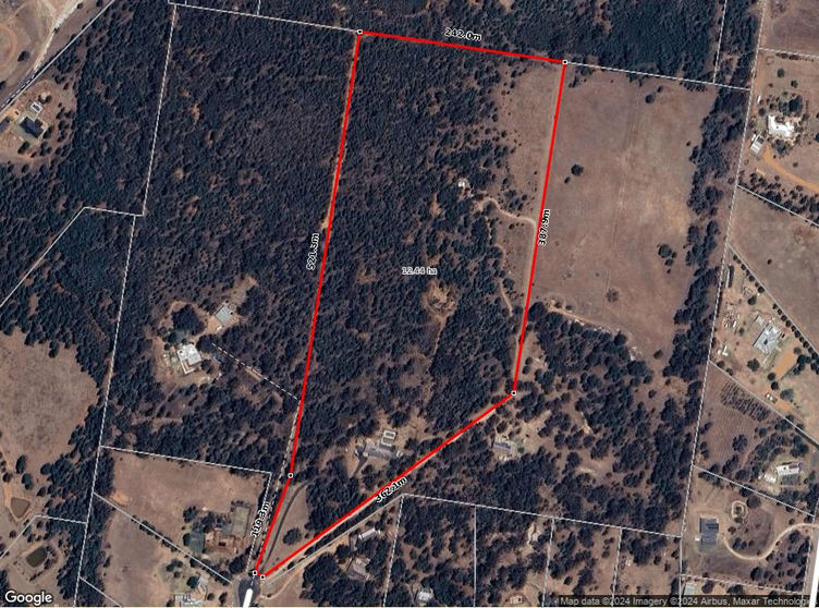 Click to view all images 15L Debeaufort Drive Dubbo NSW 2830 - Image 3
