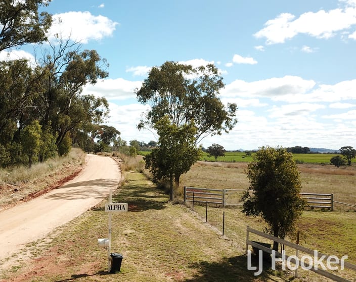 Click to view all images 52 Roselea Road Inverell NSW 2360 - Image 2