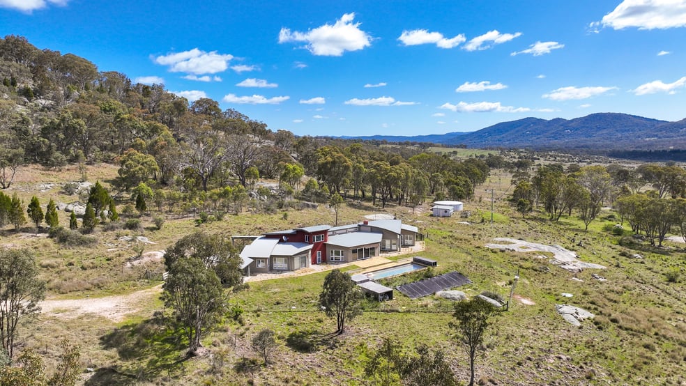 Click to view all images 380 Green Valley Road Bendemeer NSW 2355 - Image 2