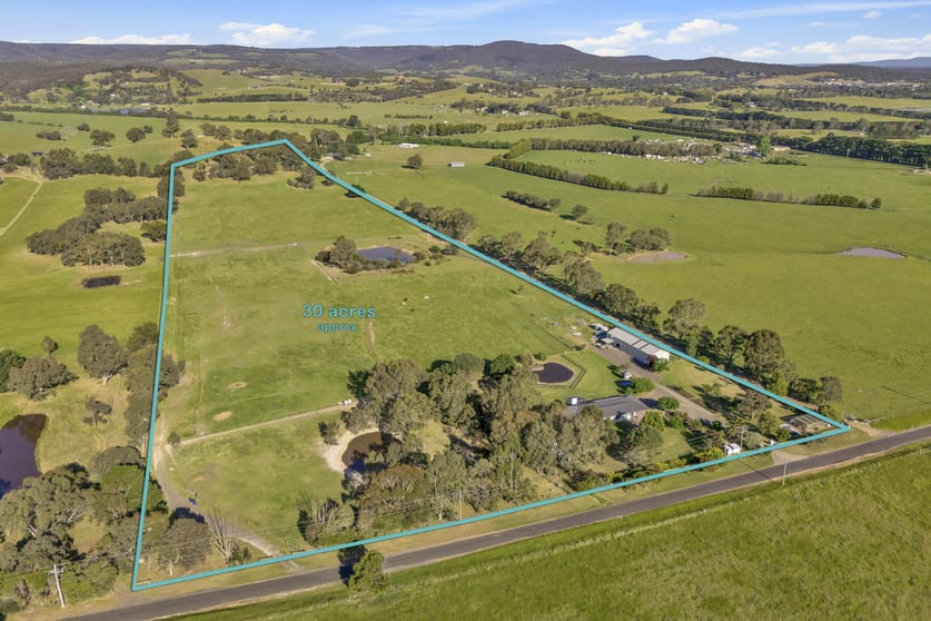 Click to view all images 70 Dalls Road Whittlesea VIC 3757 - Image 2