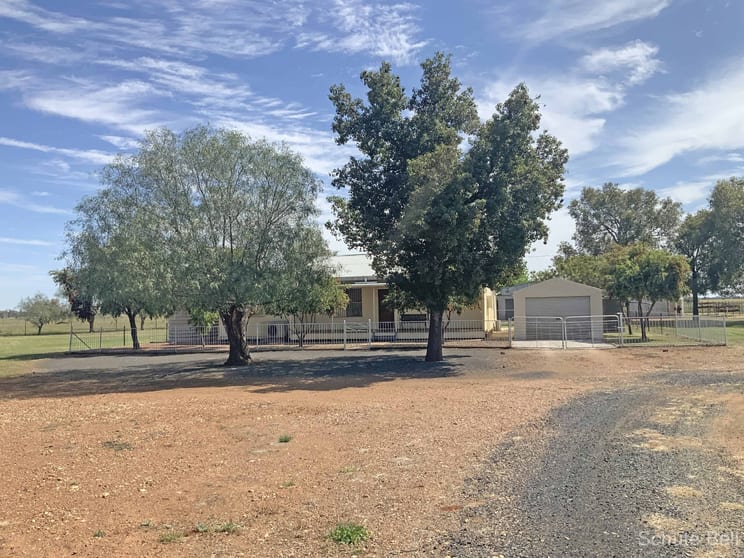 Click to view all images 71 Gospers Lane Peak Hill NSW 2869 - Image 2