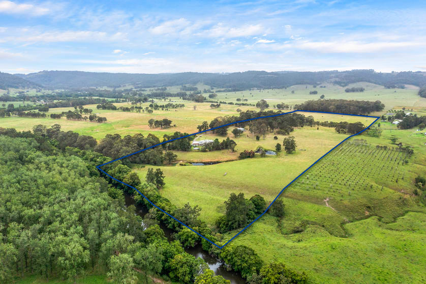 Click to view all images 381 Glen Martin Road Clarence Town NSW 2321 - Image 2