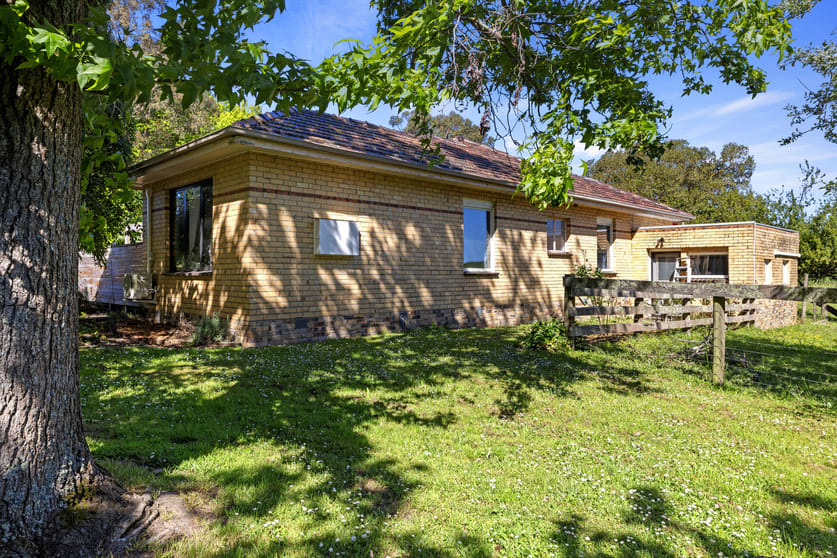 Click to view all images 50 Farmers Road Dumbalk VIC 3956 - Image 1