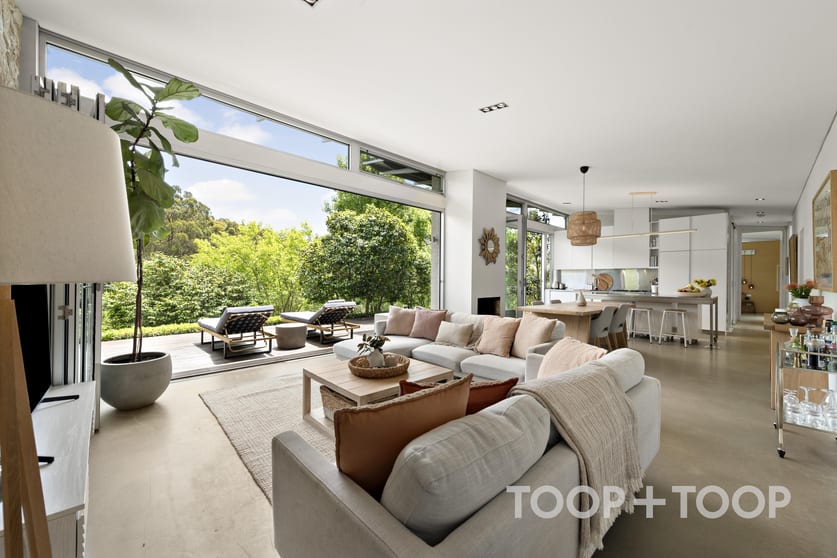 Click to view all images 159 Ridge Road Ashton SA 5137 - Image 3