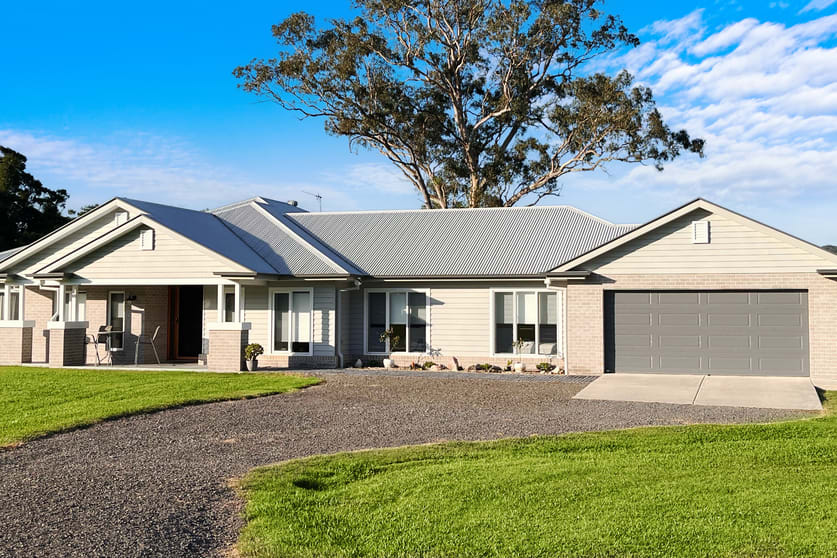 Click to view all images 55 Yvonne Street Highworth QLD 4560 - Image 1