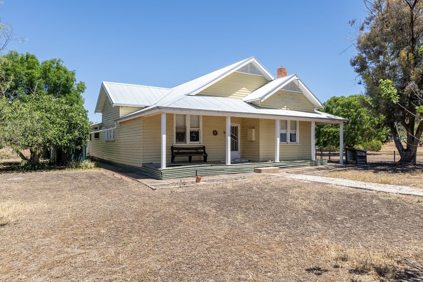 Click to view all images 1561 Rifle Butts Road Noradjuha VIC 3409 - Image 2
