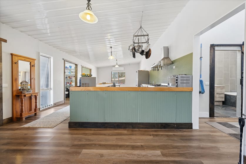 Click to view all images 5145 Henry Parkes Way Manildra NSW 2865 - Image 3