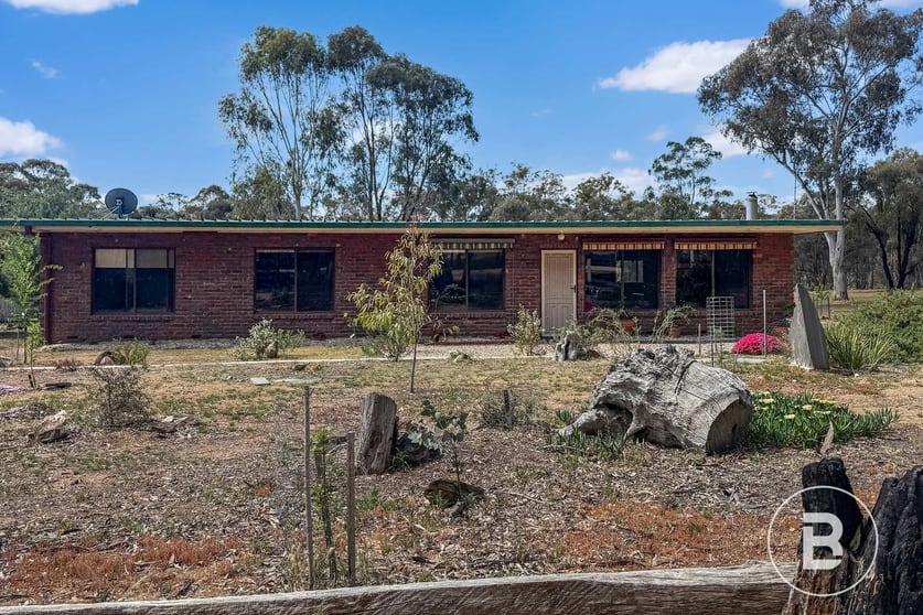 Click to view all images 195 Mosquito Road Maryborough VIC 3465 - Image 1