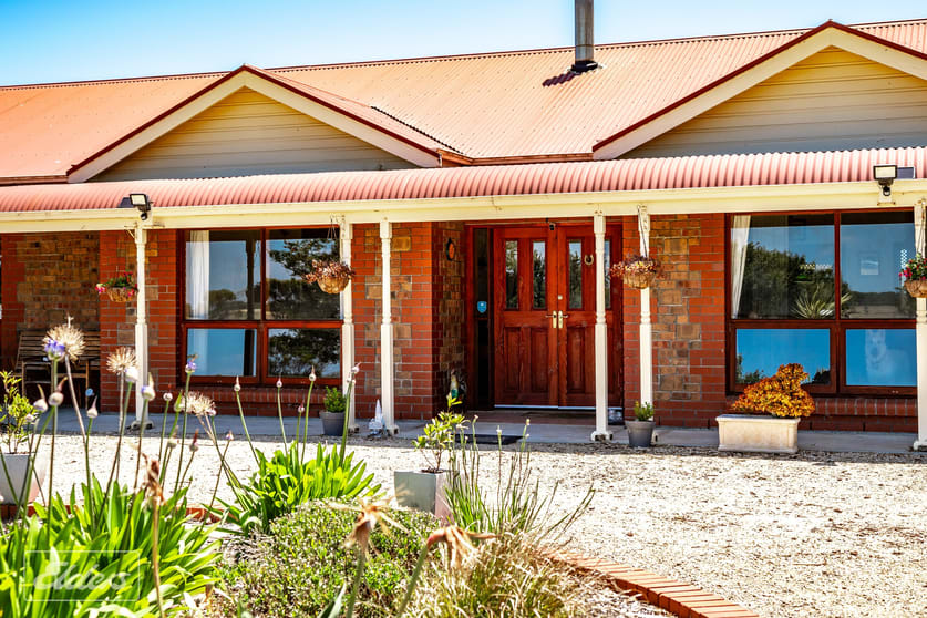 Click to view all images 1378 Finniss-Clayton Road Clayton Bay SA 5256 - Image 3