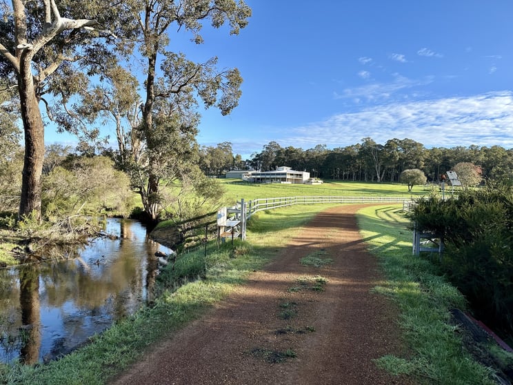 Click to view all images 29 Vickery Road Yelverton WA 6280 - Image 2