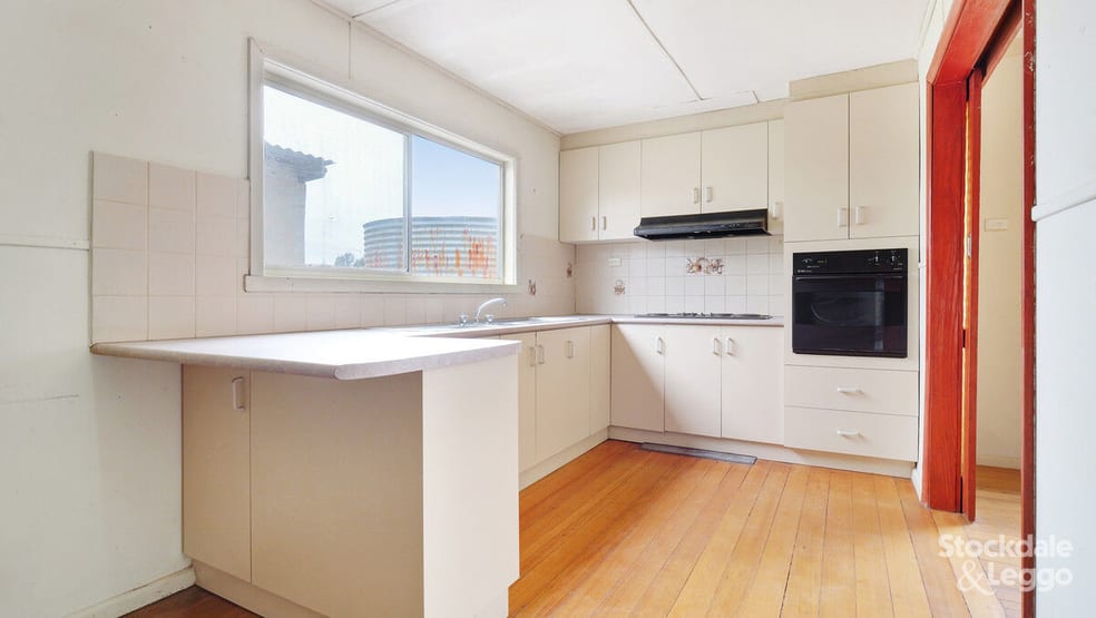 Click to view all images 170 Boundary Road Shepparton East VIC 3631 - Image 3