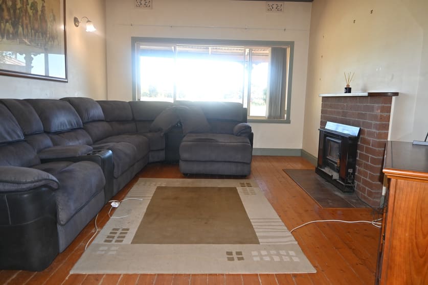 Click to view all images 594 Tragowel Road Tragowel VIC 3579 - Image 3