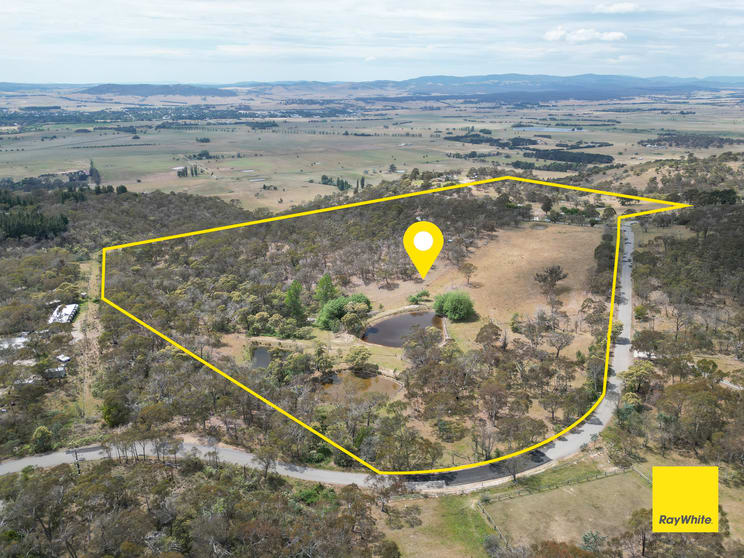 Click to view all images 6 Rocky Glen Road Bungendore NSW 2621 - Image 3