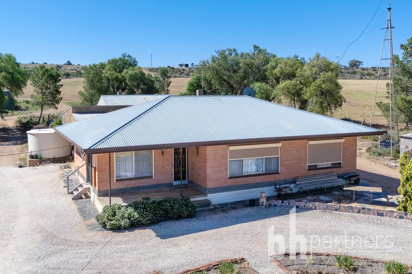 Click to view all images 965 Purnong Road Mannum SA 5238 - Image 2