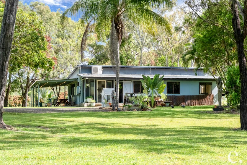 Click to view all images 93 Browns Lane Farnborough QLD 4703 - Image 3
