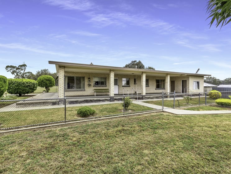 Click to view all images 616 Laceby-Targoora Road Laceby VIC 3678 - Image 2