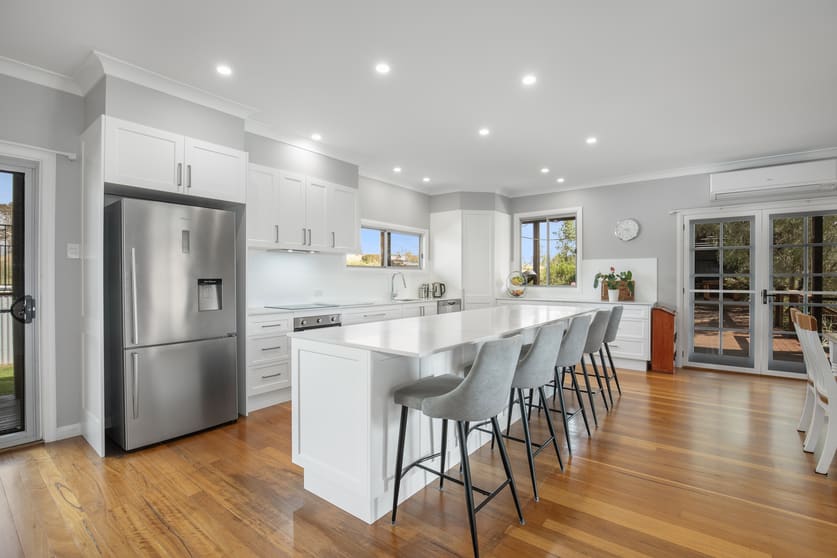 Click to view all images 286 Gara Road Armidale NSW 2350 - Image 2