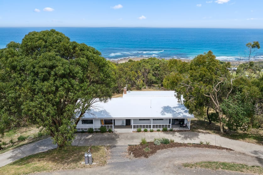 Click to view all images 5170 Great Ocean Road Wongarra VIC 3234 - Image 1