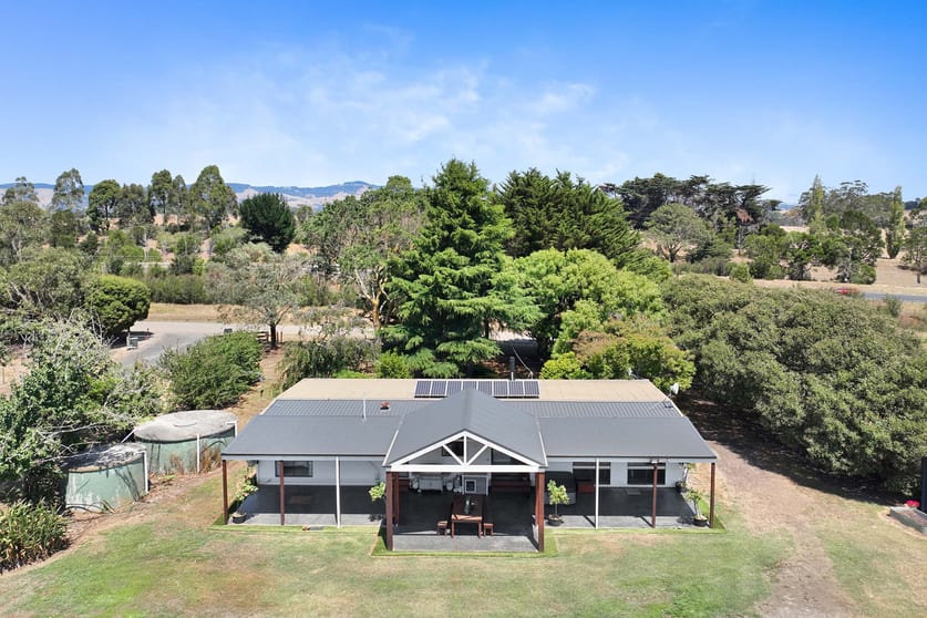 Click to view all images 100 Silbys Road Darnum VIC 3822 - Image 1