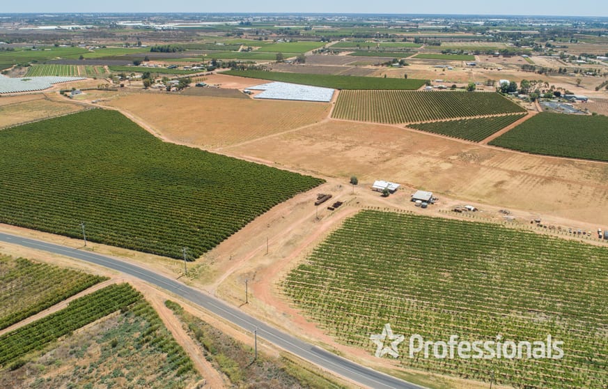 Click to view all images Lot 2 Twentieth Street Cardross VIC 3496 - Image 2