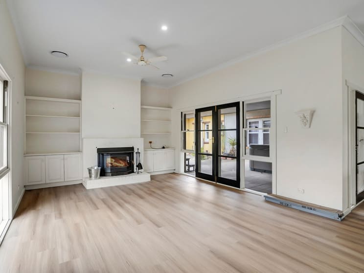 Click to view all images 5269 Glenelg Highway Glenthompson VIC 3293 - Image 3