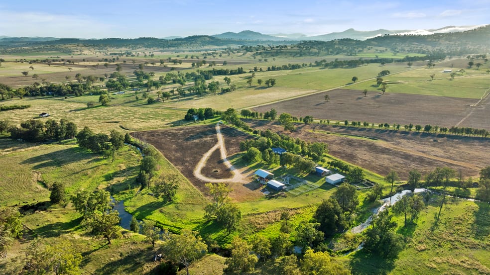 Click to view all images 762 Warrah Creek Road Willow Tree NSW 2339 - Image 1