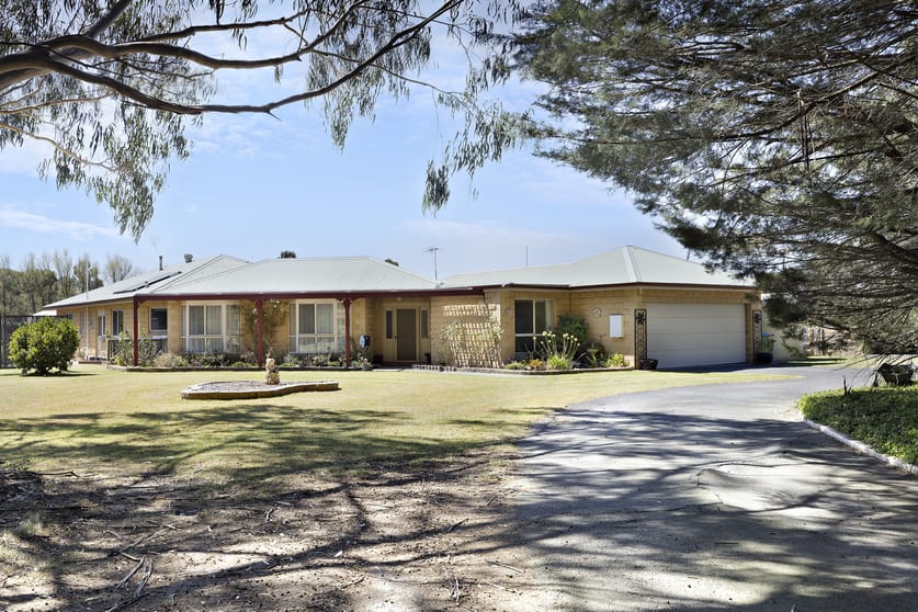 Click to view all images 1452 Stumpy Gully Road Moorooduc VIC 3933 - Image 1