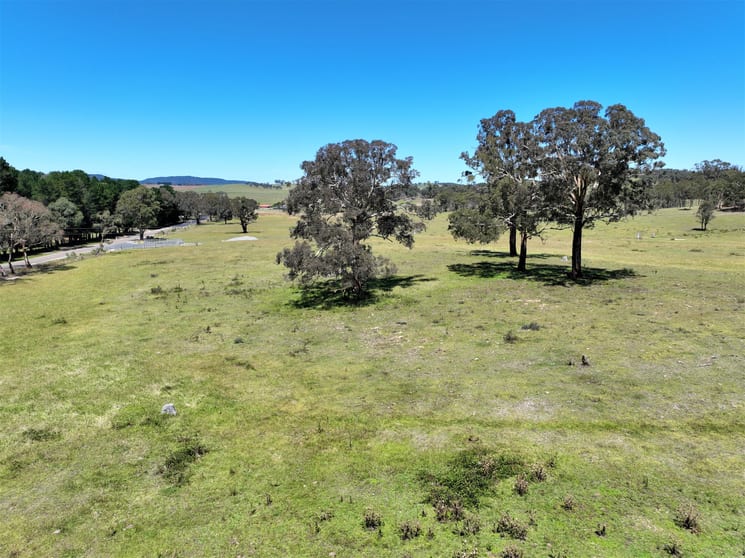 Click to view all images 1393 Middle Arm Road Goulburn NSW 2580 - Image 2