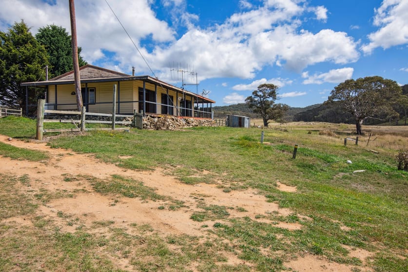 Click to view all images 525 Greenlands Road Greenlands NSW 2631 - Image 3