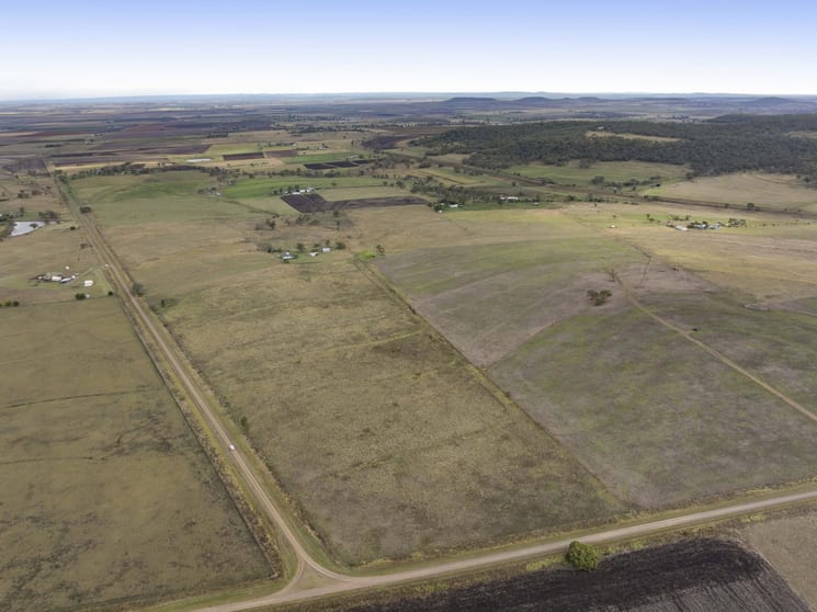 Click to view all images 54 Barlow Road Greenmount QLD 4359 - Image 2