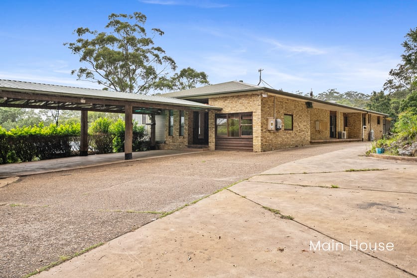 Click to view all images 617 The Ridgeway Tumbi Umbi NSW 2261 - Image 2
