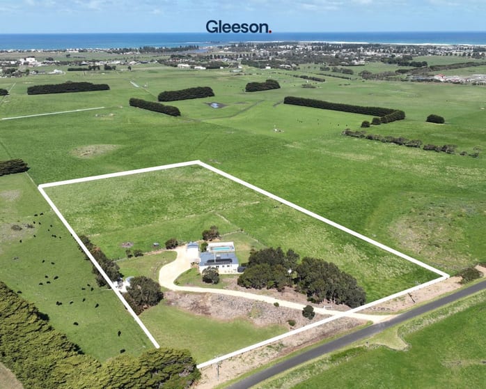 Click to view all images 174 Blackwood Road Port Fairy VIC 3284 - Image 1