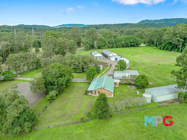 Click to view all images 180 Landershute Road Landers Shoot QLD 4555 - Image 2