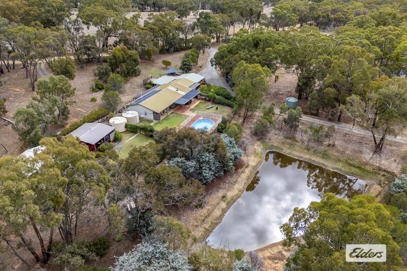 Click to view all images 135 Westgate Road Armstrong VIC 3377 - Image 2