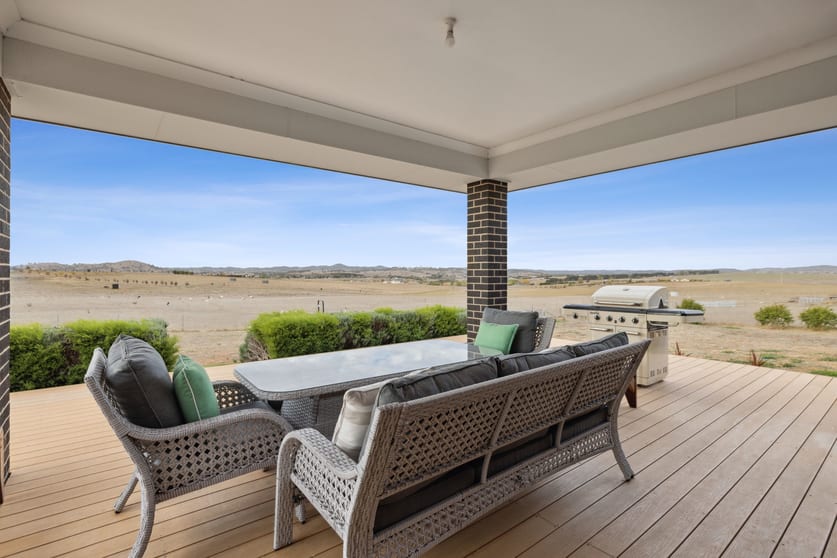 Click to view all images 6 Buckley Road Marchmont NSW 2582 - Image 2