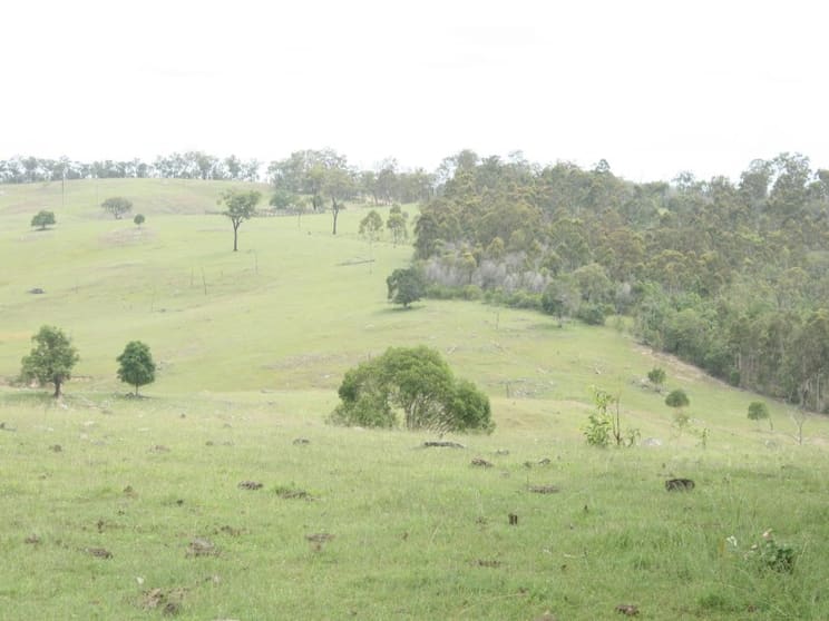 Click to view all images Mount Perry QLD 4671 - Image 2