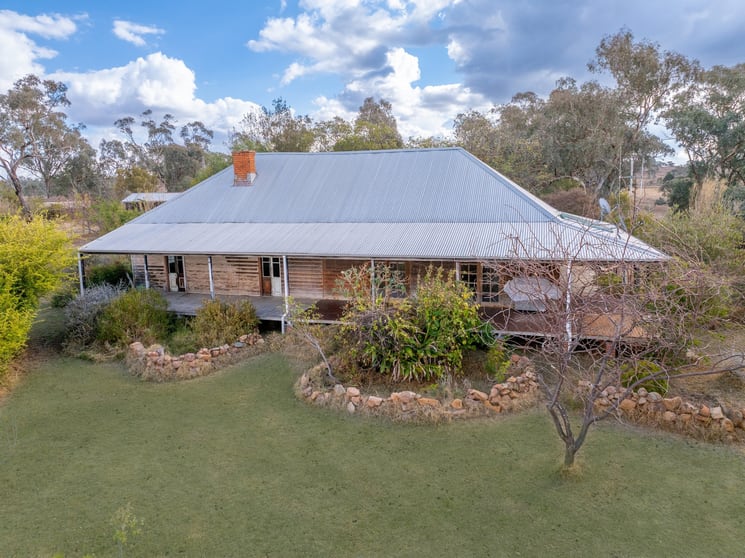 Click to view all images 346 Caringa Road Godfreys Creek NSW 2586 - Image 1
