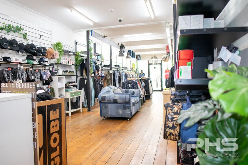 Click to view all images Shop & Retail business for sale in Kerang - Image 1