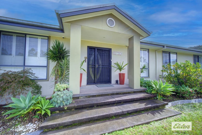 Click to view all images 17 Idalorn Close Dyers Crossing NSW 2429 - Image 2