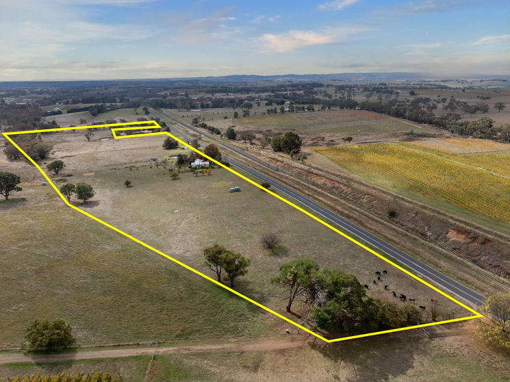 Click to view all images 'Cambridge' 315 Borenore Road, Borenore via Orange NSW 2800 - Image 2