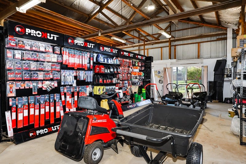 Click to view all images 115 Hurd Street Portland VIC 3305 - Image 3